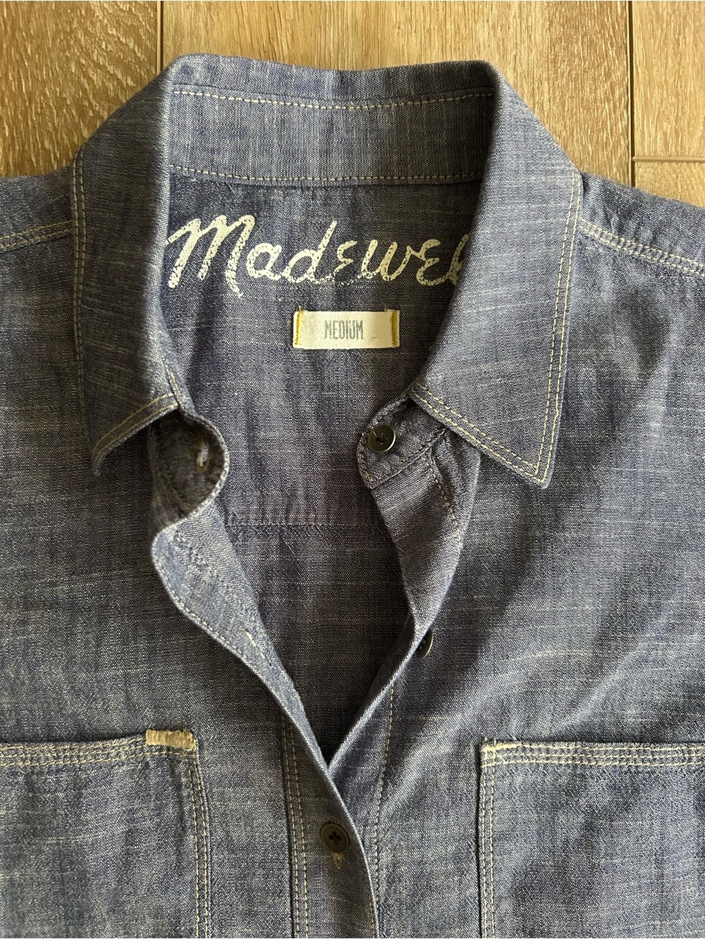 Madewell denim button-up long sleeve collared shirt - Rinse wash - Picture 2 of 8